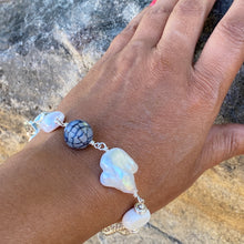Load image into Gallery viewer, Liquid Silver Bracelet - White Barogue Pearl and Dark Agate Bead