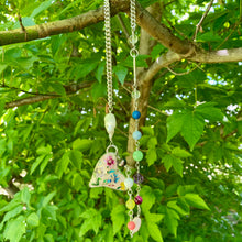 Load image into Gallery viewer, Cloisonné Opalescent Enamel Floral Heart